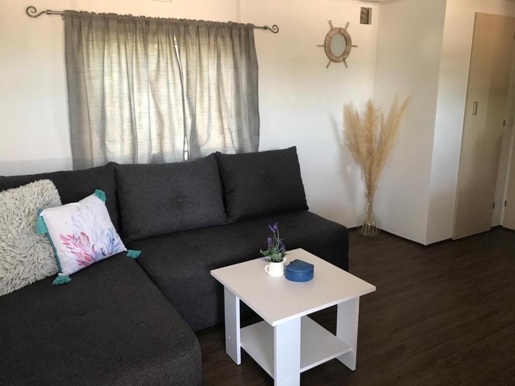 Mobile Home Tomic Тисно Екстер'єр фото