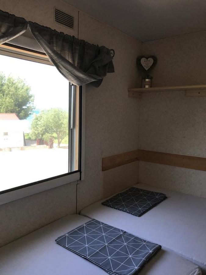Mobile Home Tomic Тисно Екстер'єр фото