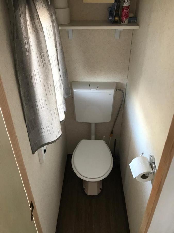 Mobile Home Tomic Тисно Екстер'єр фото